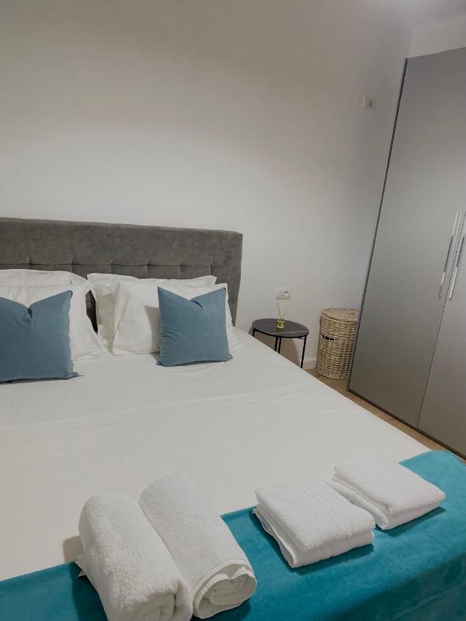 Jolie Center Apartment تيرانا المظهر الخارجي الصورة