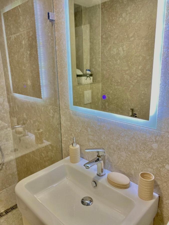 Jolie Center Apartment تيرانا المظهر الخارجي الصورة